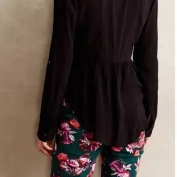 Anthropologie Black Button Down Top Excellent Condition. 100% Rayon - Picture 4 of 11